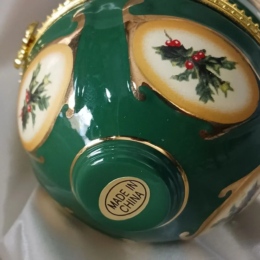 Mr. Christmas see my